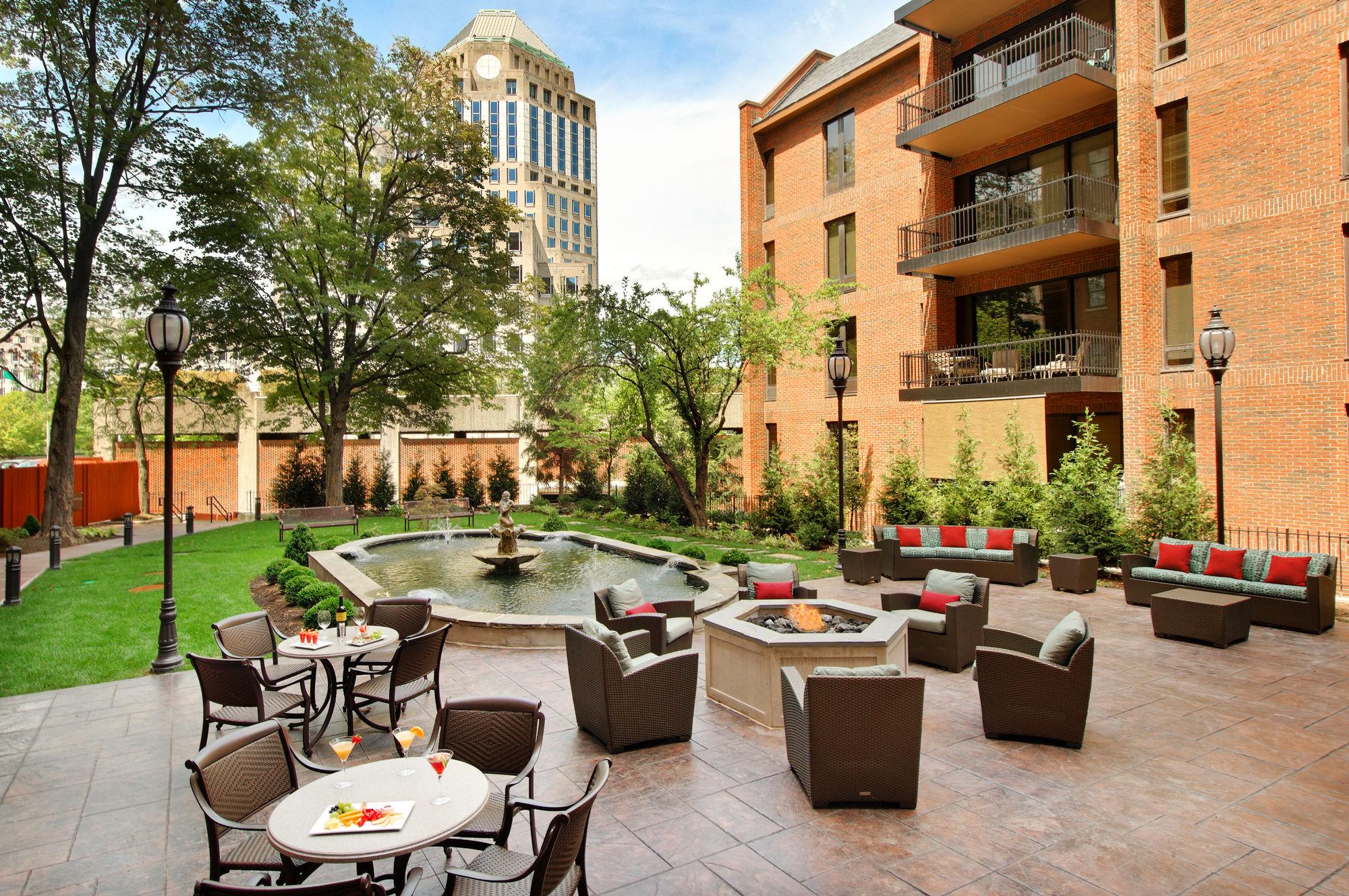 Residence Inn By Marriott Cincinnati Downtown/The Phelps Exterior photo